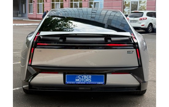 X-Peng P7 EV, 4WD High  Performance Ultra, 2025, пробіг 3 тисячі км